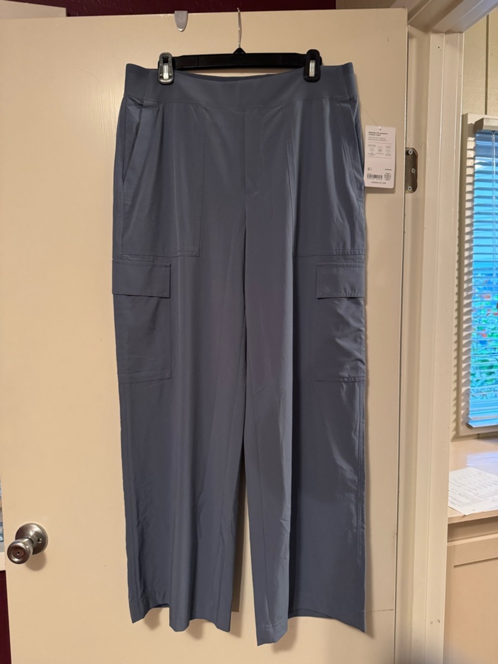 NWT Athleta Brooklyn Heights Wide-Leg Cargo Pants in Slate Blue- size 12